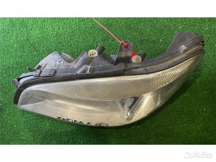 Фара левая Opel Zafira 2.0 2001