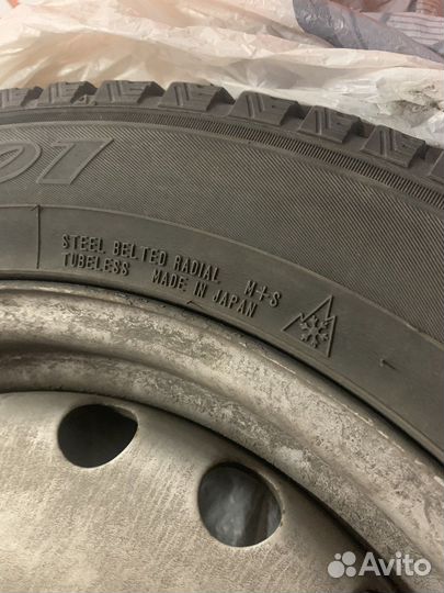 Dunlop SP Winter Ice 01 205/55 R16