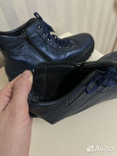 Ботинки женские 39