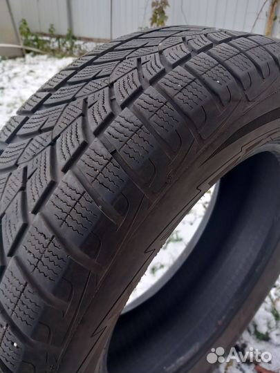 Goodyear UltraGrip Ice 225/65 R17 102