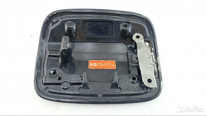 Лючок бензобака Toyota Crown Majesta UZS186 3UZ