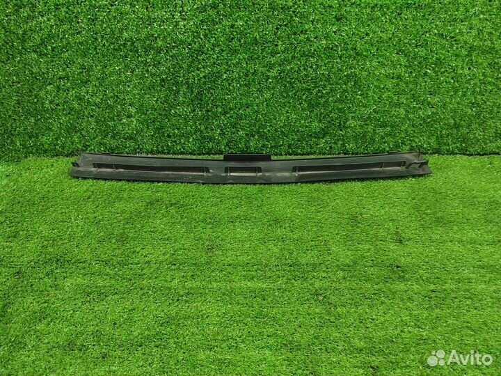 Накладка усилителя бампера Audi A4 B8 8K