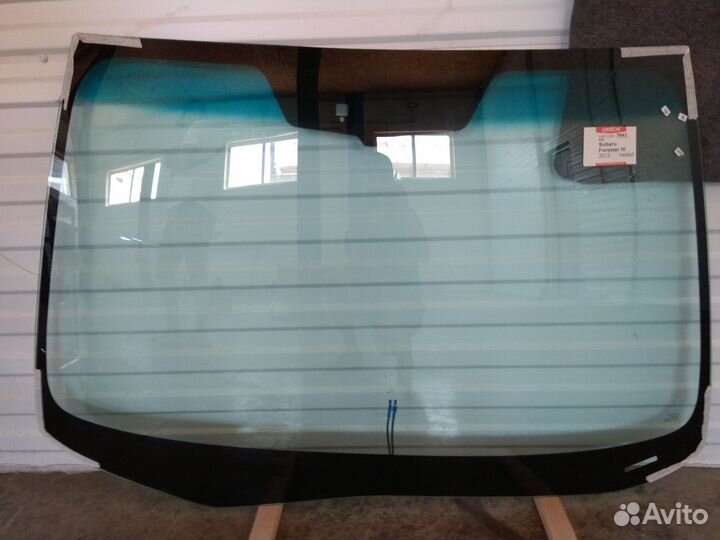 Лобовое стекло Mitsubishi Outlander (2003-07)