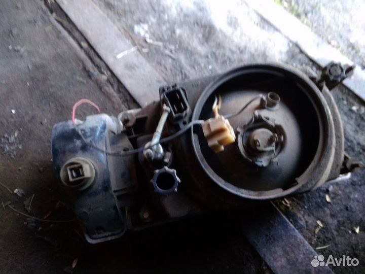 Продам фару