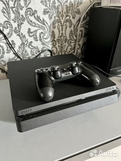 Sony PS4 slim