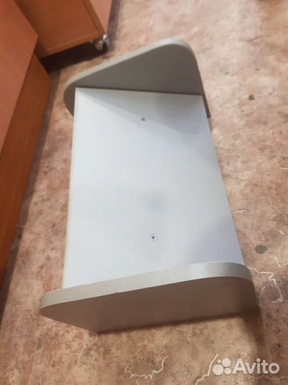 Подставка для ног, регулируемая из лдсп