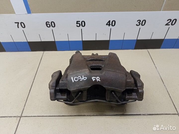 Суппорт передний правый Tiguan 2011-2016