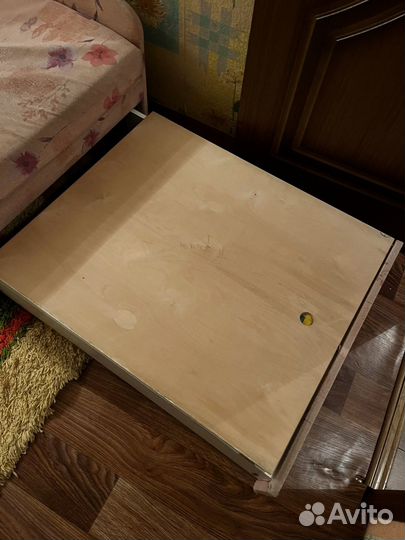 Диван односпальный бу