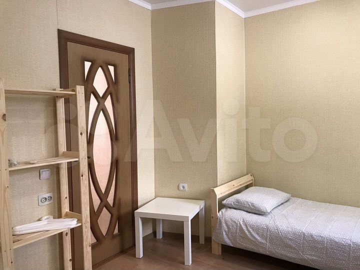 Комната 16 м² в 3-к., 2/2 эт.