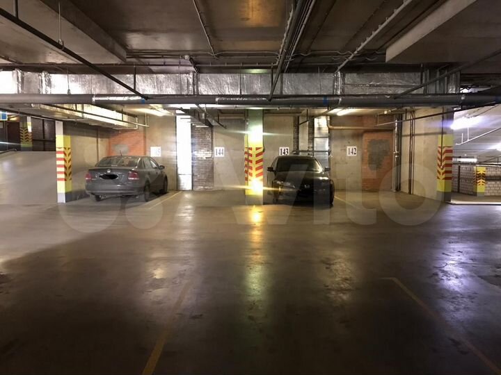 Машиноместо