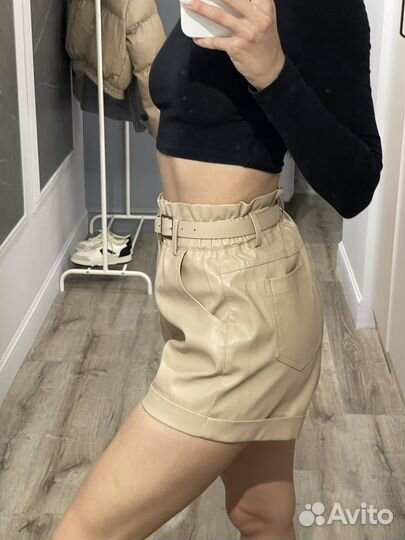 Кожаные шорты