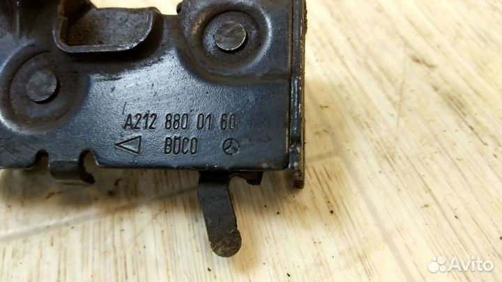 Замок капота Mercedes-Benz A2128800160