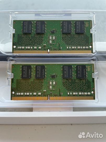 Оперативная память Samsung DDR4 4 гб. х2