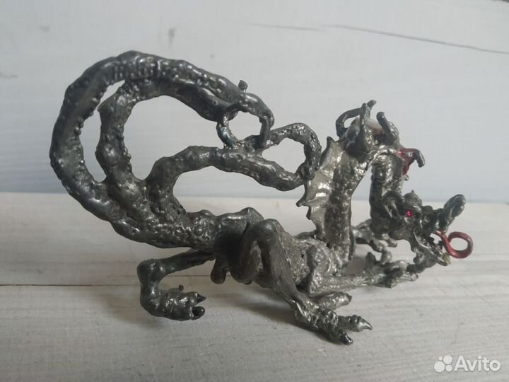 Фигурка дракон олово