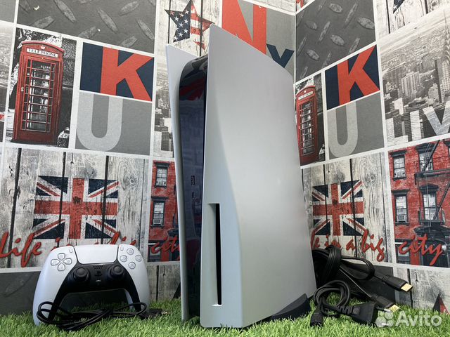 PlayStation 5 с дисководом 825 GB