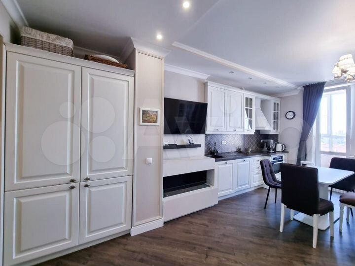 4-к. квартира, 130 м², 11/16 эт.