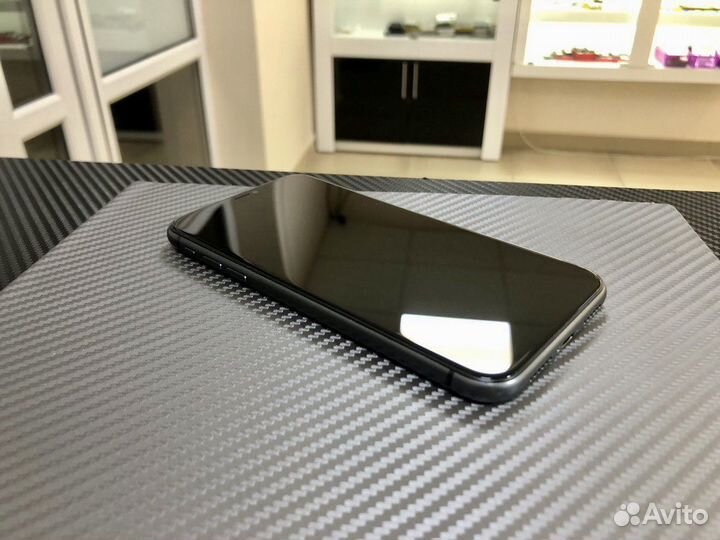 Телефон iPhone 11 64gb Ru/A Отличное состояние