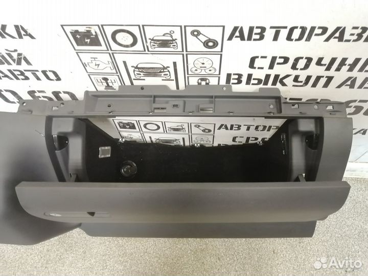 Бардачок для VW Touareg