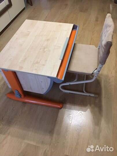 Стол и стул для школьника Дэми
