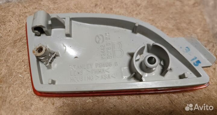 Отражатель заднего бампера mazda 3 BL