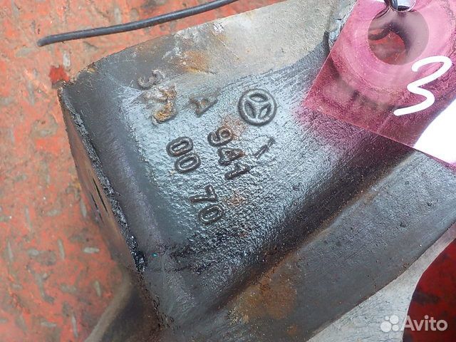 Кронштейн передней рессоры Mercedes-Benz