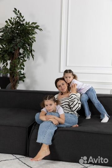 Диван со спальным местом 2700х1650 мм