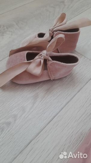 Платье и балетки для малышки