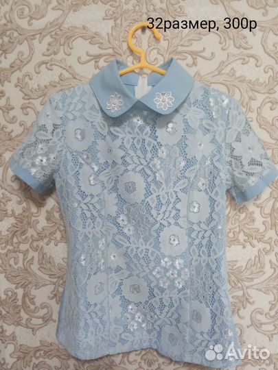 Продам школьные блузки