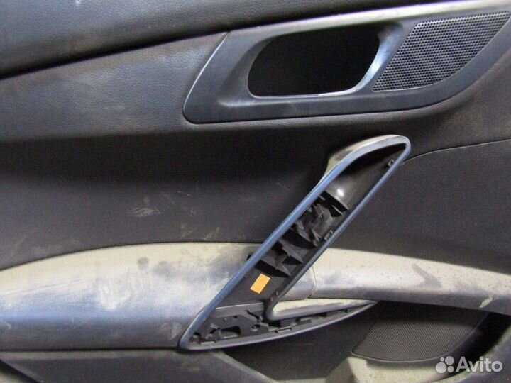 Обшивка двери задней левой 508 2010