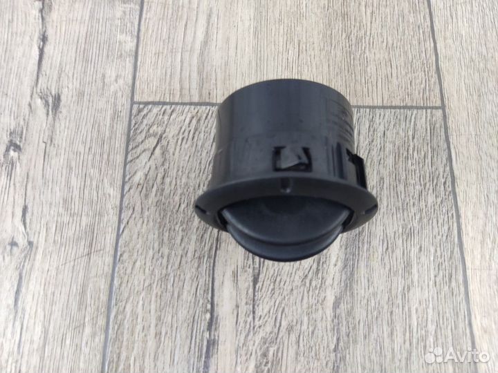 Дефлектор воздушный Logan Логан