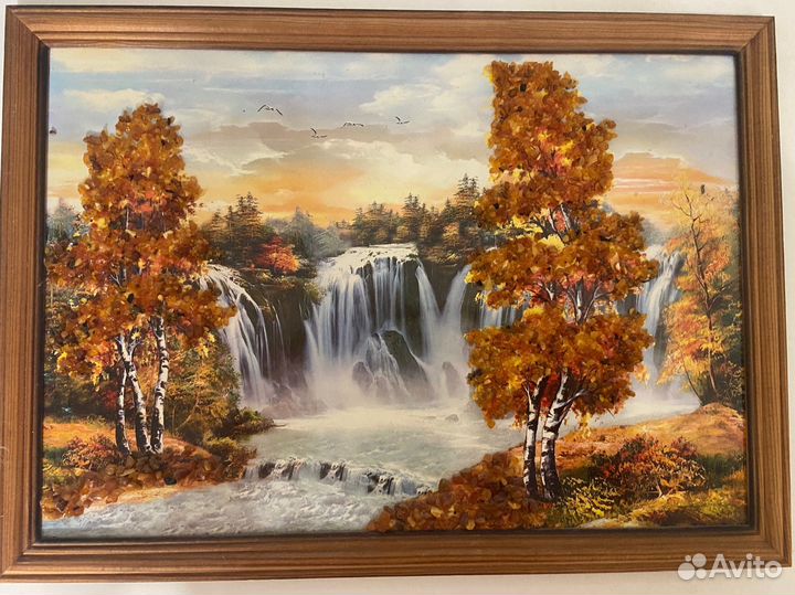 Картина из янтаря