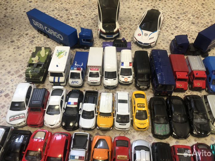 Машинки металлические