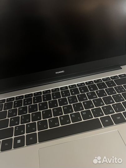 Huawei matebook d14