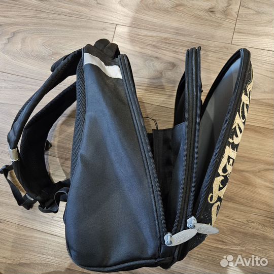 Рюкзак школьный