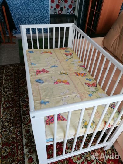 Детская кровать IKEA с матрасом, постельным бельем