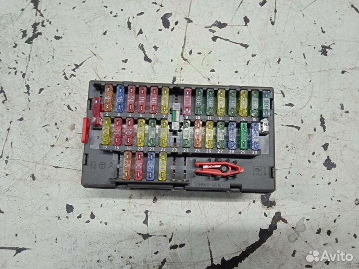 Блок предохранителей салона Peugeot 306 Пежо 306