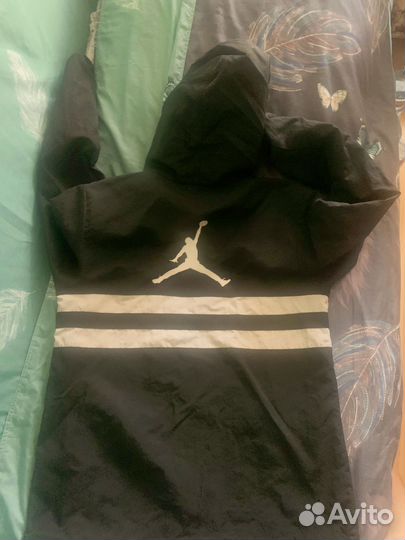 Ветровка jordan