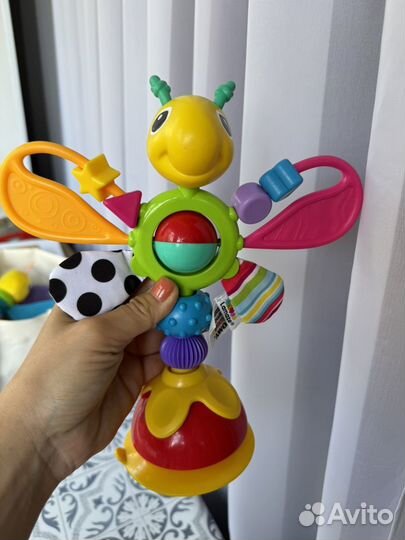 Тактильная игрушка развивающая Lamaze