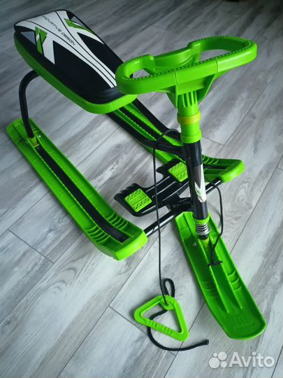 Детский снегокат бу