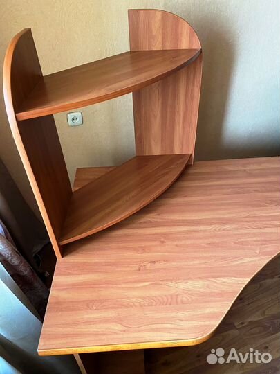 Стол компьютерный угловой