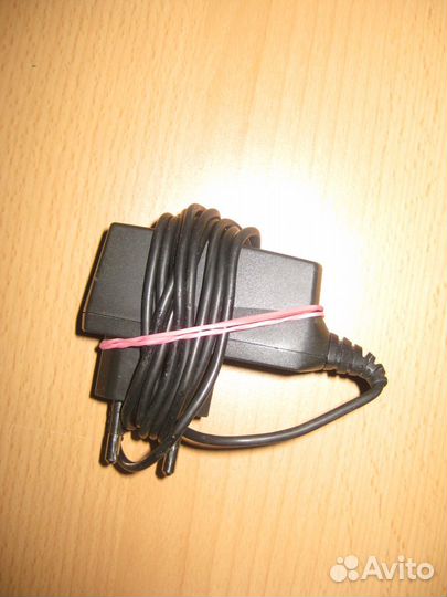 Зарядные устройства, адаптеры и блоки питания бу