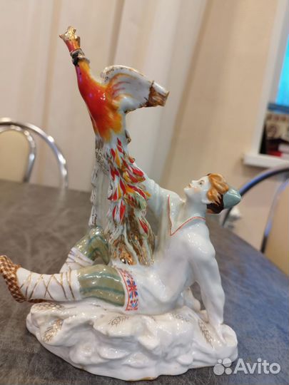 Статуэтка Иванушка с жар птицей. Лфз