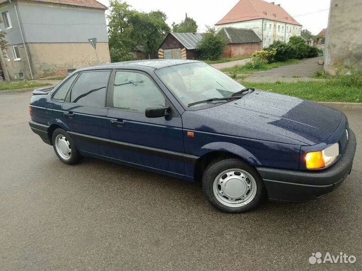 Volkswagen Passat, 1992
