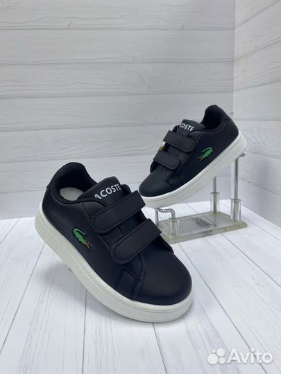 Кроссовки на липучке lacoste детские