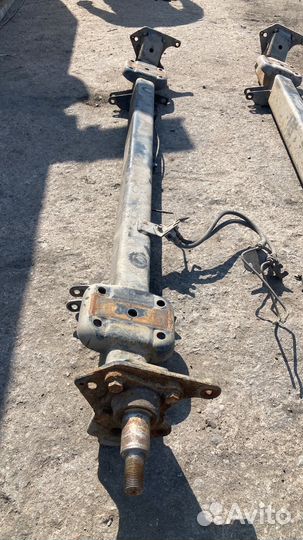 Задняя балка на Форд Транзит