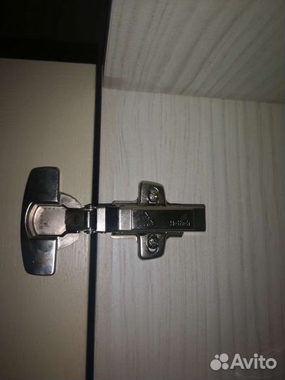 Петля мебельная Hettich