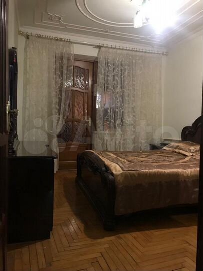 5-к. квартира, 120 м², 1/9 эт.