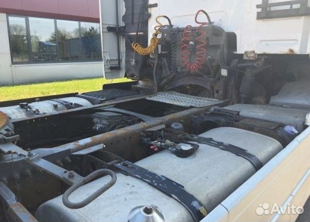 Pазбираем грузовик Volvo FH 2001-2005