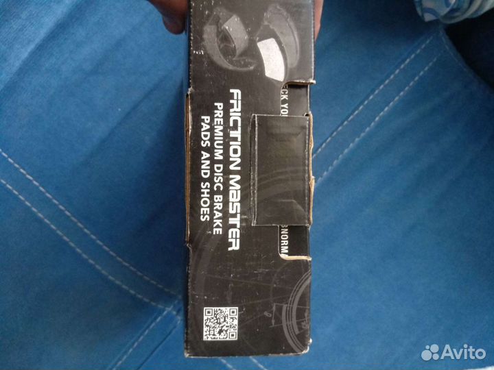 Mazda MPV с 1999 г.в комплект колодок