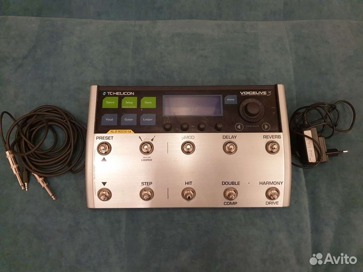 Гитарный процессор TC Helicon Voicelive 3